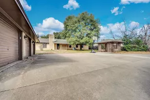 100 Delmore Dr, Hillsboro, TX 76645 - Photo 27