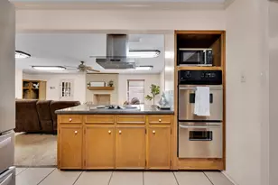 100 Delmore Dr, Hillsboro, TX 76645 - Photo 5