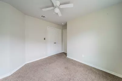 813 Jones Street, Greenville, TX 75401 - Photo 17