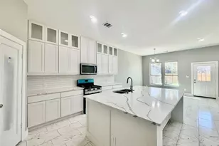 504 Paradise St, Fort Worth, TX 76111 - Photo 5