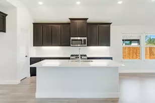 145 Whistling Duck Dr, Balch Springs, TX 75181 - Photo 11