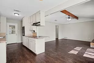 6204 Brookside Dr, Watauga, TX 76148 - Photo 5