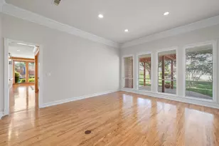901 Walnut Falls Cir, Mansfield, TX 76063 - Photo 7