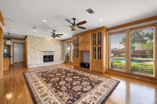 901 Walnut Falls Cir, Mansfield, TX 76063 - Photo 15