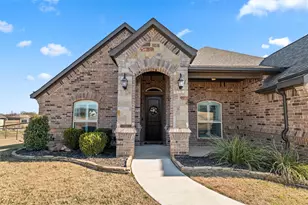 121 Bluff Ridge Ct, Paradise, TX 76073 - Photo 3