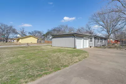 809 Euclid Street, Cleburne, TX 76033 - Photo 25