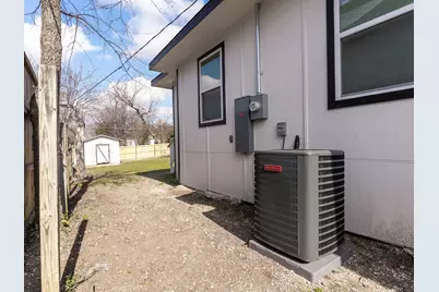 1007 Strickland, Dallas, TX 75216 - Photo 11