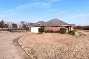 3915 Tower Circle, Nevada, TX 75173 - Photo 3