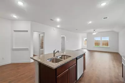 124 Patrick Henry Drive, Venus, TX 76084 - Photo 5