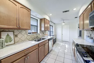 1716 Rosemeade Circle, Carrollton, TX 75007 - Photo 9