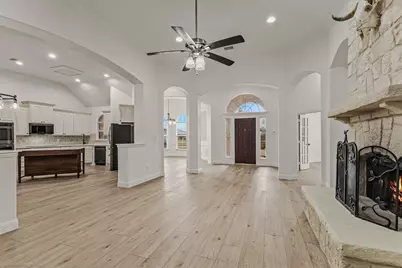 477 Horseshoe Bend, Royse City, TX 75189 - Photo 3