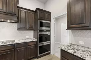 1315 Woodpecker Ln, Mansfield, TX 76063 - Photo 5
