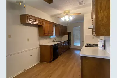 911 Cambridge Drive, Duncanville, TX 75137 - Photo 3