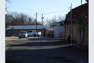 410 W Fairview Street, Sherman, TX 75092 - Photo 9