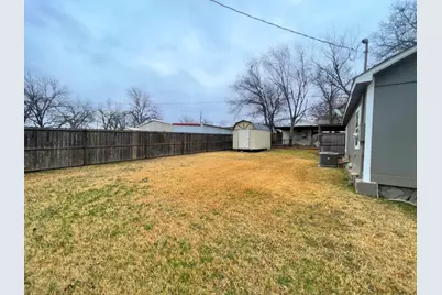 1335 Florea Street, Graham, TX 76450 - Photo 13