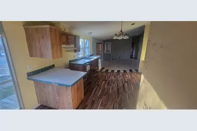 4987 Blue Water Circle, Granbury, TX 76049 - Photo 9