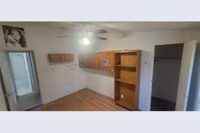 4987 Blue Water Circle, Granbury, TX 76049 - Photo 13