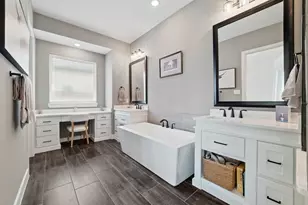 1301 Limestone Ridge Rd, Mansfield, TX 76063 - Photo 15