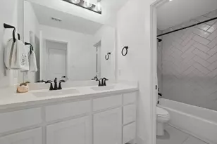 1301 Limestone Ridge Rd, Mansfield, TX 76063 - Photo 27