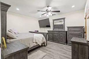 5643 Churchill Ave, Dallas, TX 75227 - Photo 7