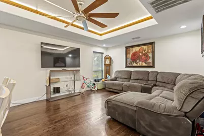 5643 Churchill Avenue, Dallas, TX 75227 - Photo 15