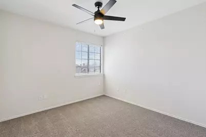 2904 Hunters Point Lane, Carrollton, TX 75007 - Photo 21