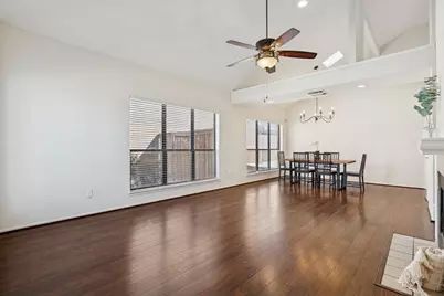 2904 Hunters Point Lane, Carrollton, TX 75007 - Photo 3