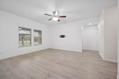 907 Marigold Street, Princeton, TX 75407 - Photo 11