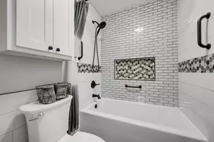 290 Farm Rd 197, Arthur City, TX 75411 - Photo 15