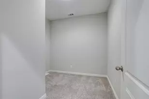 1946 Timber Oaks Dr, Garland, TX 75040 - Photo 21