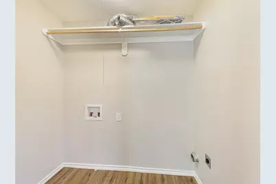 2130 Southmoor Drive, Carrollton, TX 75006 - Photo 11