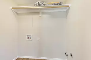 2130 Southmoor Dr, Carrollton, TX 75006 - Photo 11