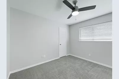 2130 Southmoor Drive, Carrollton, TX 75006 - Photo 21