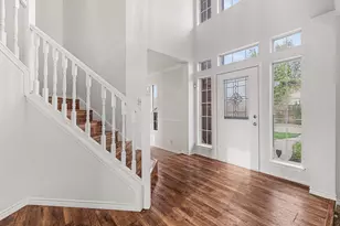 2829 Panorama Dr, Carrollton, TX 75007 - Photo 3