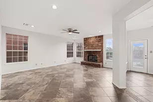 2829 Panorama Dr, Carrollton, TX 75007 - Photo 11