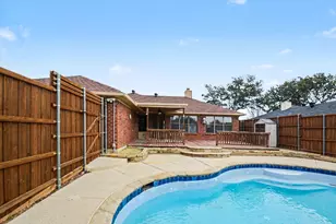 1622 Autumn Breeze Ln, Lewisville, TX 75077 - Photo 7