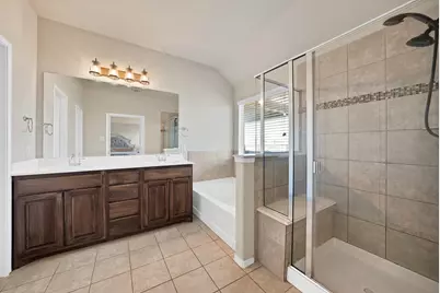 10329 Kingspoint Boulevard, Fort Worth, TX 76140 - Photo 15