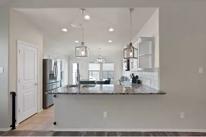 10329 Kingspoint Boulevard, Fort Worth, TX 76140 - Photo 13