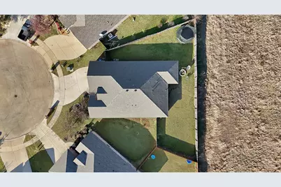 10329 Kingspoint Boulevard, Fort Worth, TX 76140 - Photo 27