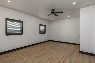 2015 Dobbs Valley Road, Mineral Wells, TX 76067 - Photo 23