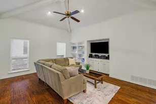 9009 Windy Crest Dr, Dallas, TX 75243 - Photo 13