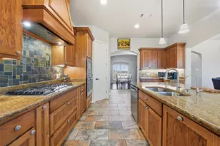 25275 Williams Dr, Justin, TX 76247 - Photo 5