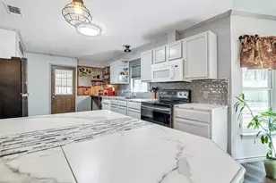 2521 Timber Rd, Burleson, TX 76028 - Photo 21