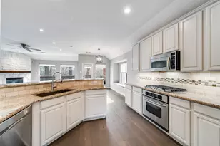 410 Brookside Dr, Lake Dallas, TX 75065 - Photo 9