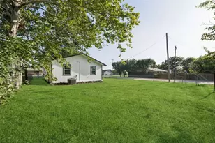 300 E Hazelwood St, Princeton, TX 75407 - Photo 15