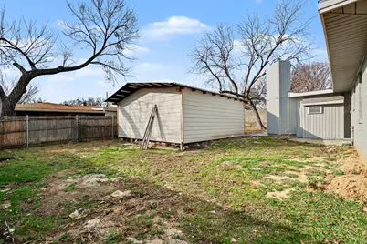 1714 E Union Bower Road, Irving, TX 75061 - Photo 31