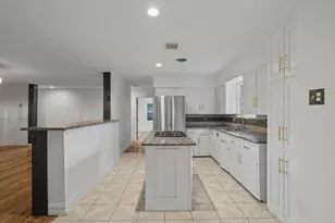 1714 E Union Bower Rd, Irving, TX 75061 - Photo 9