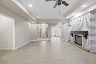 6606 Canalview Dr, Arlington, TX 76016 - Photo 9