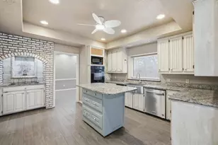 6606 Canalview Dr, Arlington, TX 76016 - Photo 15