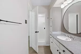6606 Canalview Dr, Arlington, TX 76016 - Photo 25